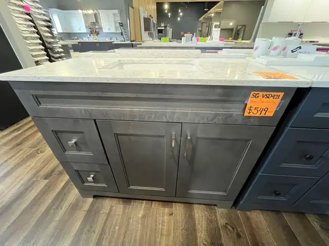 42" Bathroom Vanity Cabinet / 43" Countertop Floor Demos on Sal