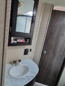 2016 DUTCHMEN KODIAK 252RLSL Camper - Photo 15