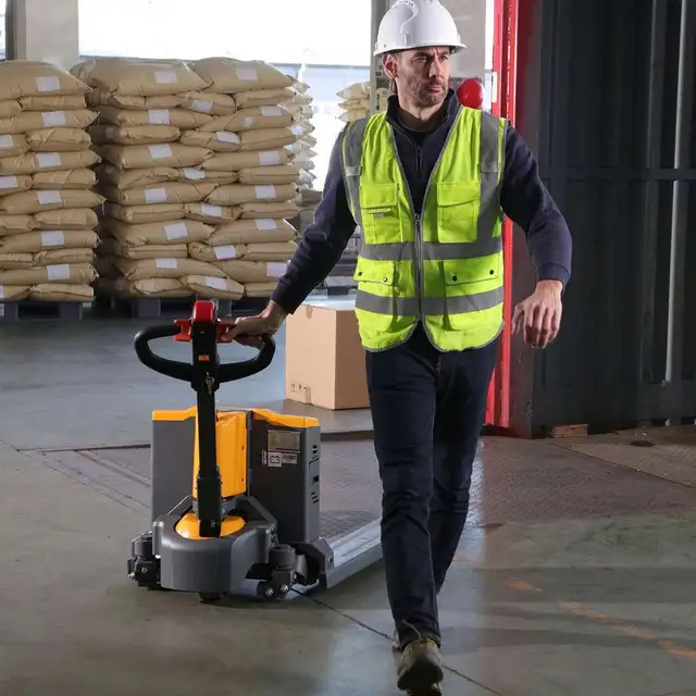 Orderpicker with walkie licence