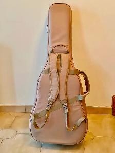 Taylor AeroCase fits Guitar 35 inches. Excellent Travel Case. - Photo 4