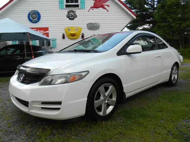 2010 Honda Civic.. VERY Low kms ONLY 157000 kms
