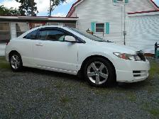 2010 Honda Civic.. VERY Low kms ONLY 157000 kms - Photo 2