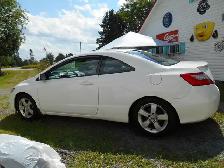 2010 Honda Civic.. VERY Low kms ONLY 157000 kms - Photo 3