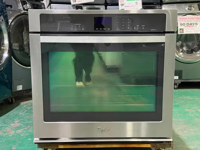 Reconditioned Whirlpool Wall Oven WOS92EC0AS00 Pick Up $795