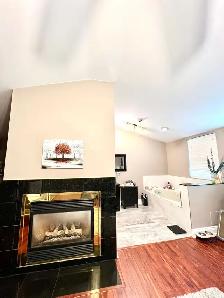 3-4 bedroom house, 2.5 washrooms, 2 parking, close to UTM, 403 - Photo 13
