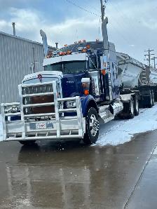 Full time Truck drivers needed - Photo 4