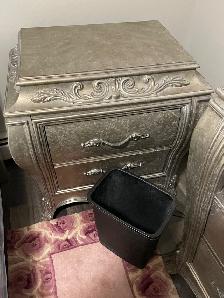 Pulaski Rhianna 6 piece Silver patina Bedroom set - Photo 4