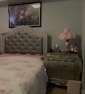 Pulaski Rhianna 6 piece Silver patina Bedroom set - Photo 5
