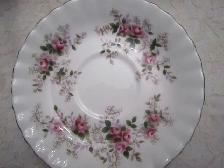 Royal Albert LAVENDER ROSE fine bone china set for 8 - Photo 2