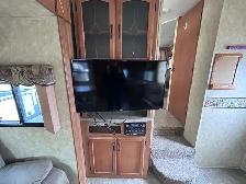 2010 CHAPARRAL 270RKS REAR KITCHEN, COUPLES UNIT - Photo 11