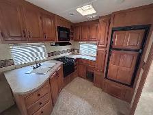 2010 CHAPARRAL 270RKS REAR KITCHEN, COUPLES UNIT - Photo 18