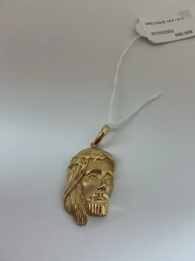 breloque en or 18k jesus
