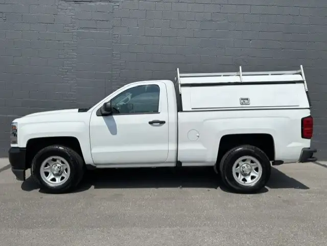2018 Chevrolet Silverado 1500 V6 REGULAR CAB-SHORT BOX-CAP-TOW P