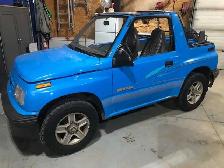1991 Geo Tracker 2dr - Photo 3