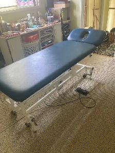 Massage table electric - Photo 2