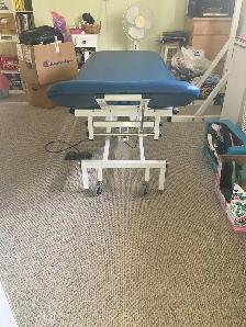 Massage table electric - Photo 3
