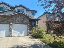 #6711 3 bedroom duplex in Pinnacle with garag. Available Now!