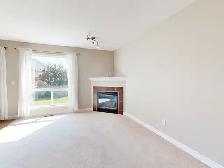 #6711 3 bedroom duplex in Pinnacle with garag. Available Now! - Photo 2