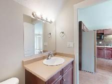 #6711 3 bedroom duplex in Pinnacle with garag. Available Now! - Photo 8