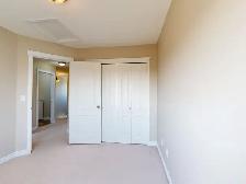 #6711 3 bedroom duplex in Pinnacle with garag. Available Now! - Photo 16