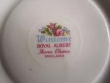 Royal Albert WINSOME fine bone china set for 12 - Photo 3