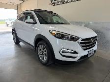 2017 Hyundai TUCSON SE / AWD / Low-Local Kms. / Leather/Roof - Photo 2