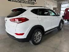 2017 Hyundai TUCSON SE / AWD / Low-Local Kms. / Leather/Roof - Photo 3