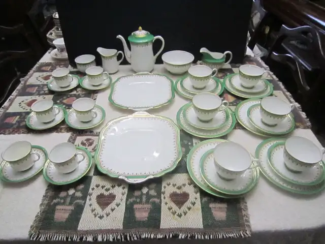 Aynsley DURHAM GREEN fine bone china Tea Set for 6