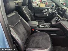 2025 Ford Explorer ST - Photo 17
