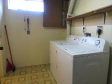 Newly Renovated Family Home for Rent – Abbeydale, NE Calgary - Photo 5