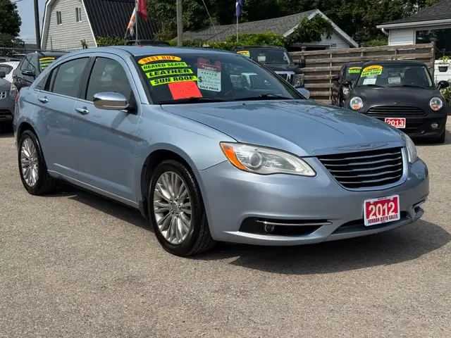 2012 Chrysler 200 Limited