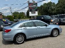 2012 Chrysler 200 Limited - Photo 9
