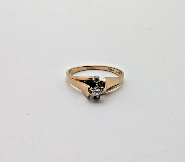 (6196) 2.80dwt Solitare Ring