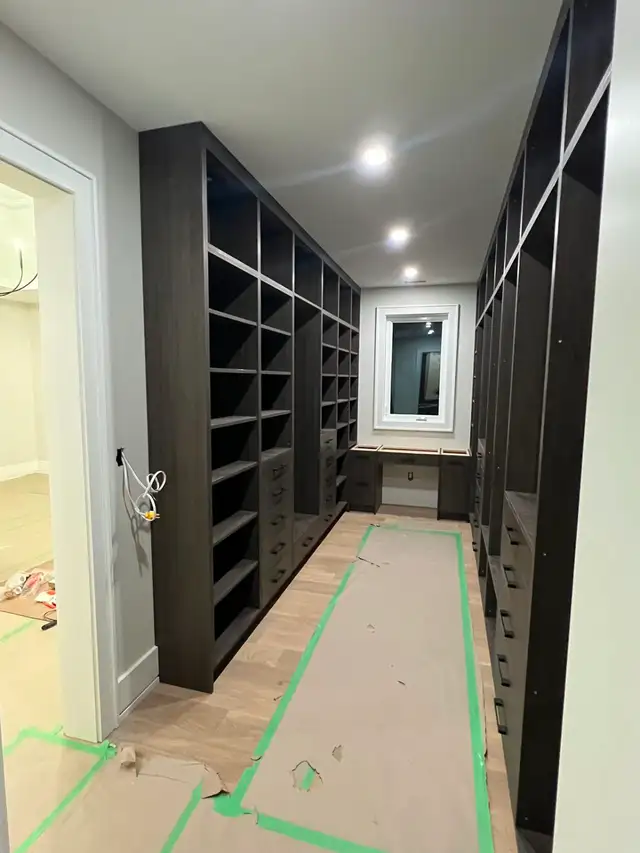 CUSTOM CLOSETS - STORAGE SOLUTIONS