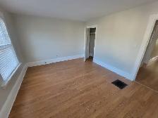 Large 1 bdrm apt. in safe quiet home. Cambridge - Photo 2