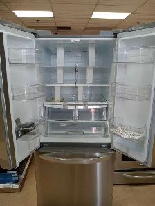 LG 30' French Door Refrigerator - Photo 3