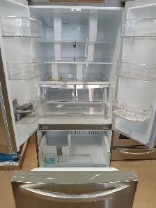 LG 30' French Door Refrigerator - Photo 4