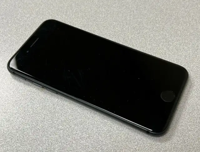 Iphone 8 Noir 64Gb, Good Condition ✋✂️✋✂️✋