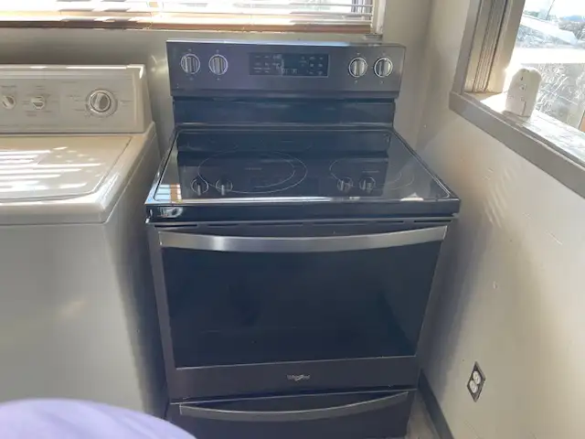 Cuisinière stainless vitrocéramique convection Whirlpool