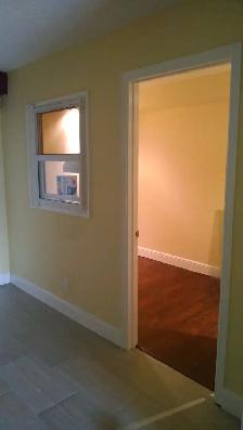 DT one bedroom apartment   den for rent - Photo 9