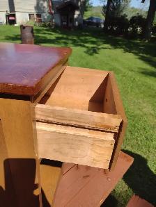 Pair end tables or nightstands - Photo 5