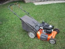 Husqvarna Push Lawn Mower - Photo 3