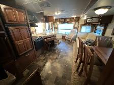 2012 Coachmen Chaparral 30RLS, SPACIOUS, COUPLES UNIT - Photo 5