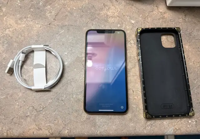 iPhone 11 Pro Max 64 GB  Gold