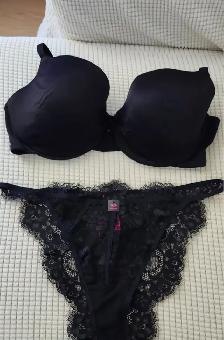 Brand NEW La Senza and Victoria Secret 38DD bra and XL panty set - Photo 3