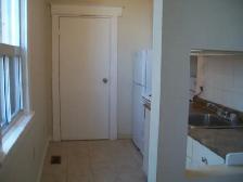 GROUND FLOOR – ONE BEDROOM   LIVING ROOM – SPACIOUS 800 SQ FT - Photo 8