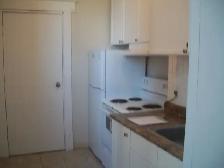 GROUND FLOOR – ONE BEDROOM   LIVING ROOM – SPACIOUS 800 SQ FT - Photo 9
