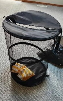 Floaty basket and kid's arm floaties for swimming