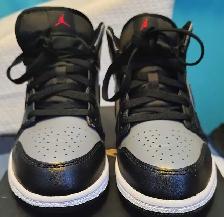 Back To School!BRAND NEW AirJordan 1 Mid 'Shadow Red' Size3Y - Photo 2