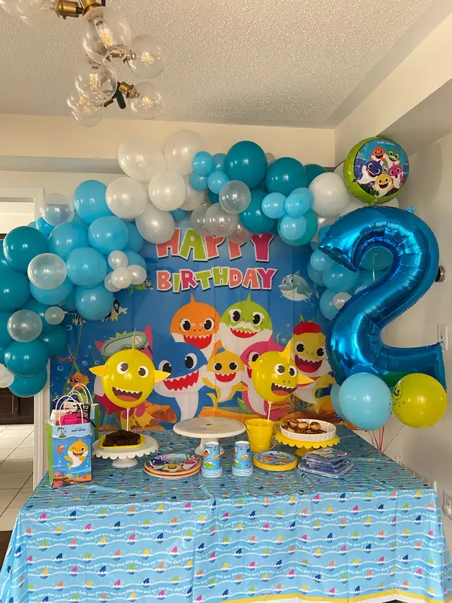 Balloons Bouquets, Custom Cakes, desserts GTA